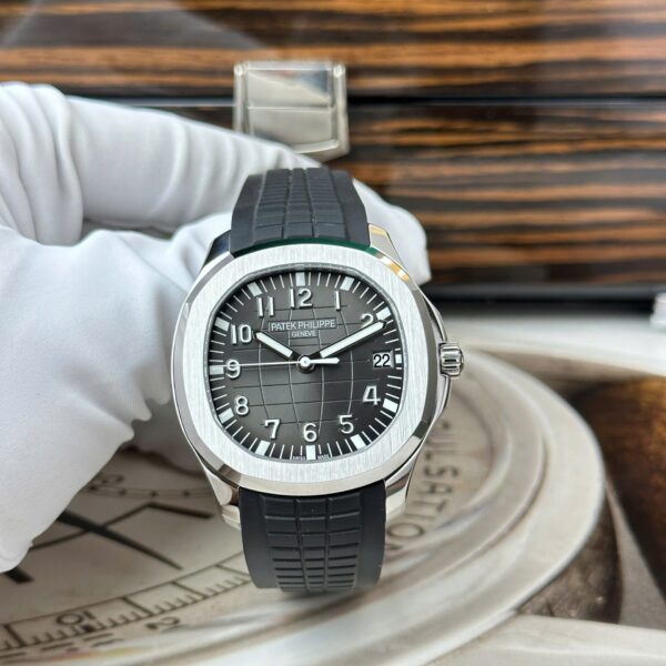 Patek Philippe Aquanaut 5167A-001 Black - Image 2