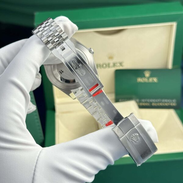 Rolex Datejust 41 126334 Green Dial Swiss Super Clone - Image 7