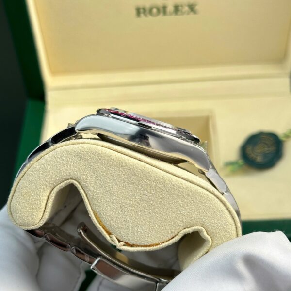Rolex Daytona 116599 Rainbown Replica Watch Highest Quality - Image 8