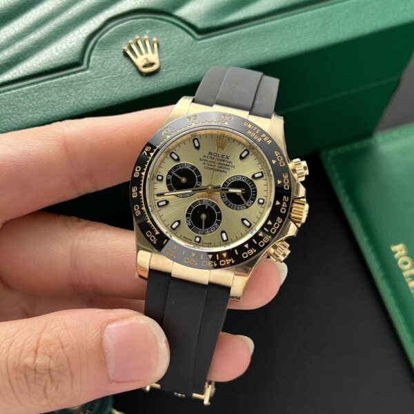Rolex Cosmograph Daytona 116518LN Dial Yellow 40mm - Image 2