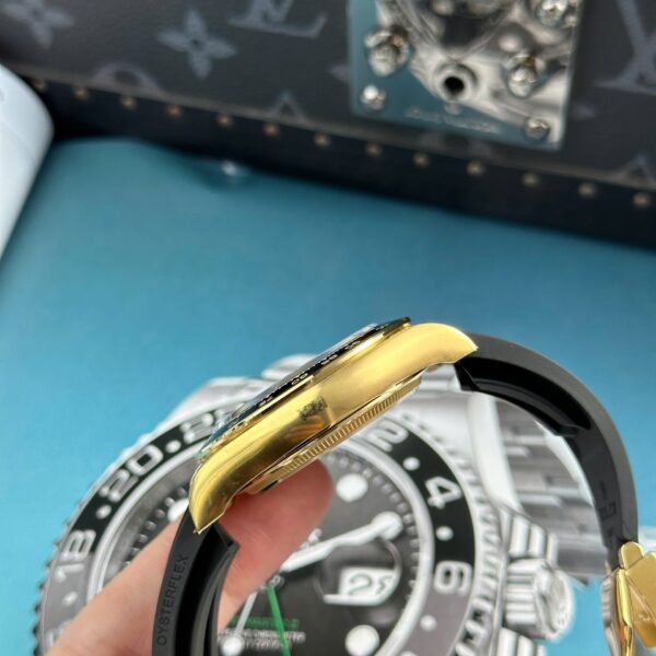 Rolex Cosmograph Daytona 126518LN Tiffany Dial 40mm - Image 9