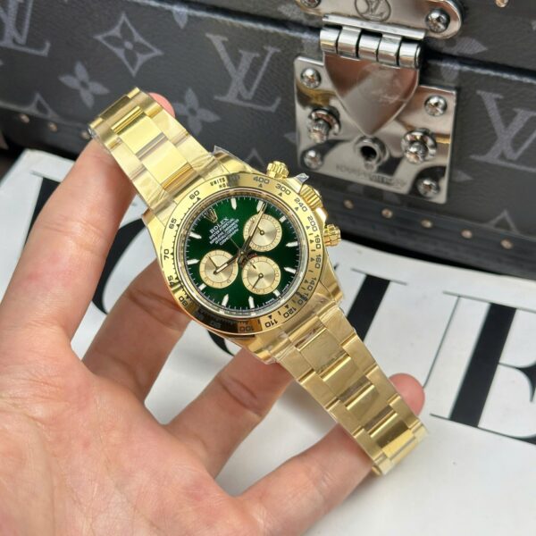 New 2025 Rolex Daytona 126508 Dial Green Oyster Strap 40mm - Image 2
