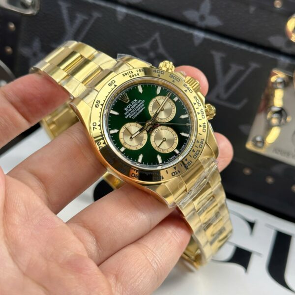 New 2025 Rolex Daytona 126508 Dial Green Oyster Strap 40mm - Image 3