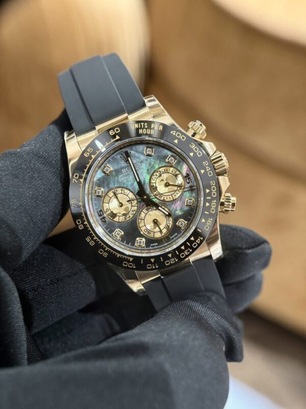 Rolex Daytona Replica Watch Purple Mother of Pearl Dial Moissanite 40mm - Image 4