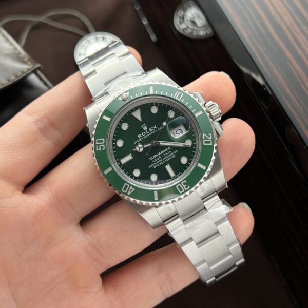 Rolex Submariner 116610LV Hulk Clean Factory 40mm - Image 4