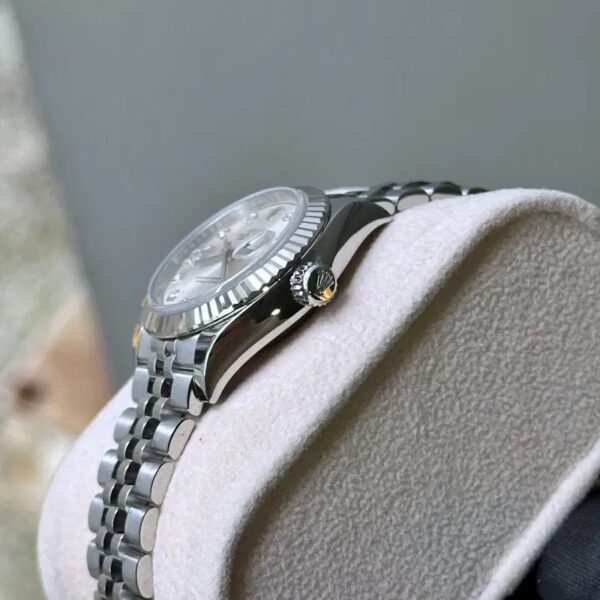 Rolex Lady-Datejust 28 Fluted Bezel - Image 4