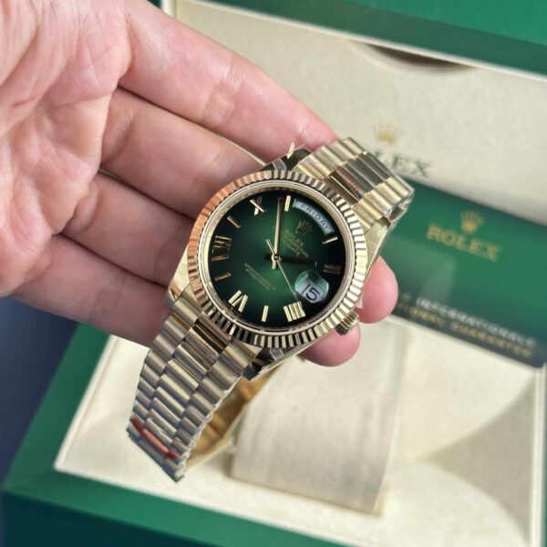Rolex Day-date Greem Ombre Dial 228238 41mm - Image 10