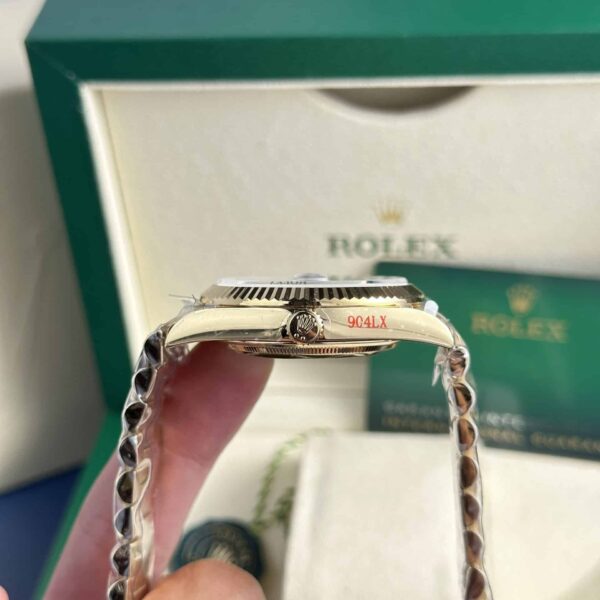 Rolex Day-date Greem Ombre Dial 228238 41mm - Image 6